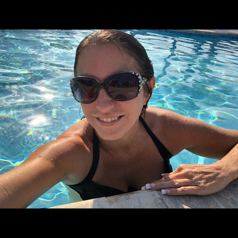 Meet your Posher, Sheri
